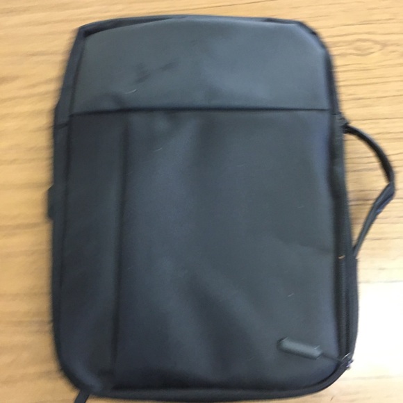 New laptop backpack - Picture 5 of 8